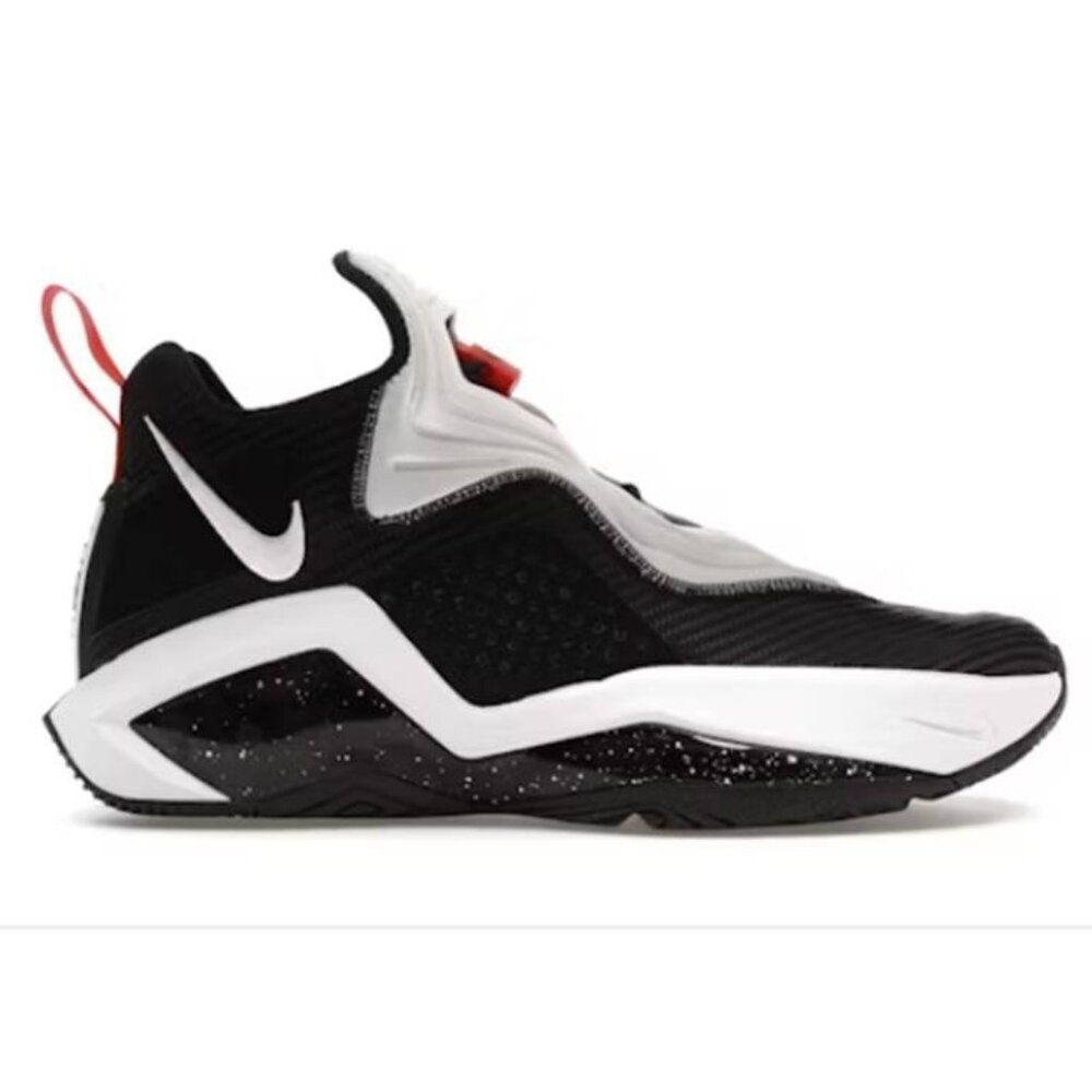 Nike‎ LeBron Soldier 14 Men's Basketball Shoes Black Whitte Size 11 NEW